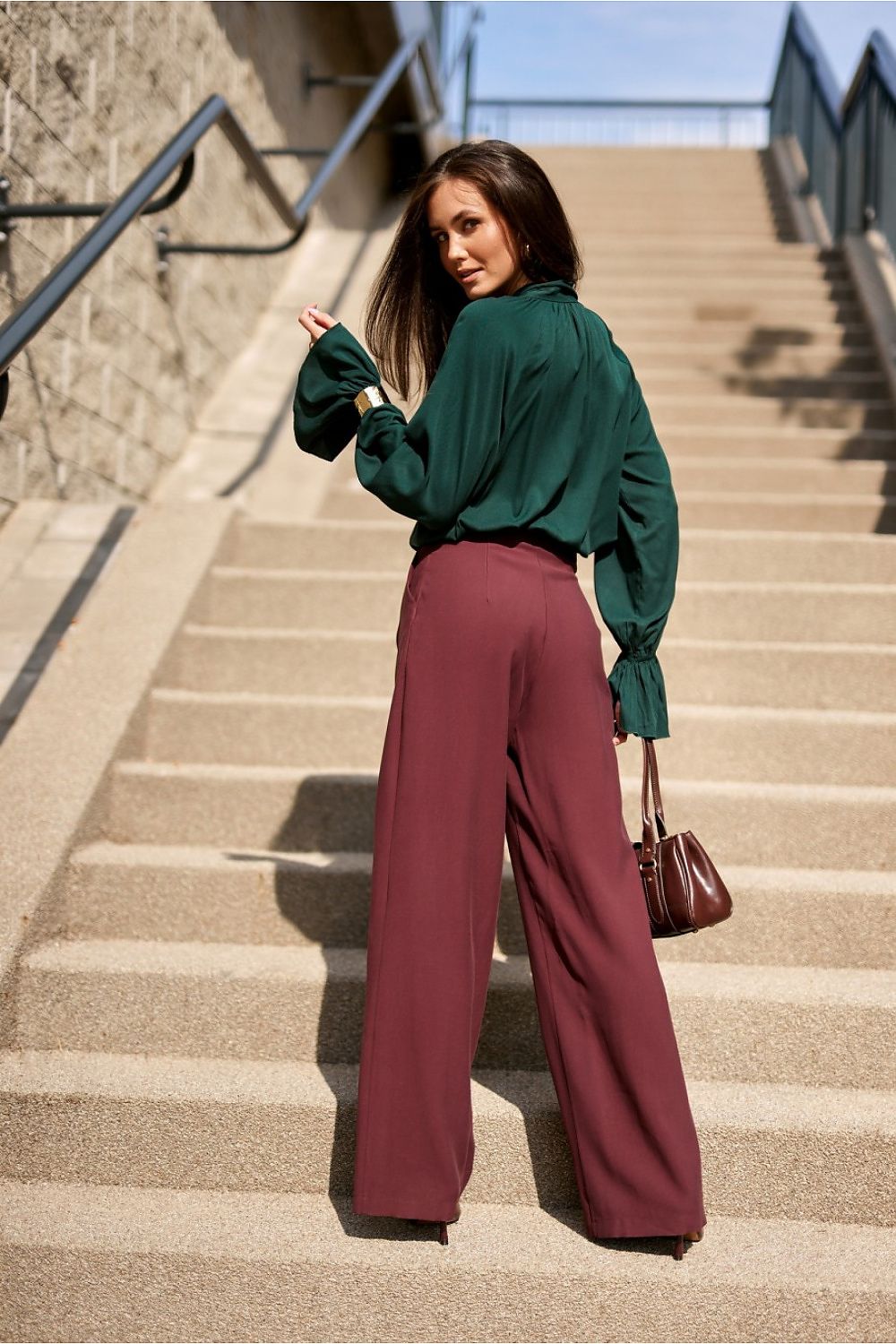 Spodnie Damskie Model Viana BOR SPD0047 Bordo - Roco Fashion