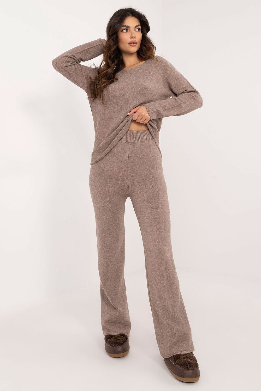 Spodnie Komplet Model IT-KMPL-2219.51 Dark Beige - Italy Moda