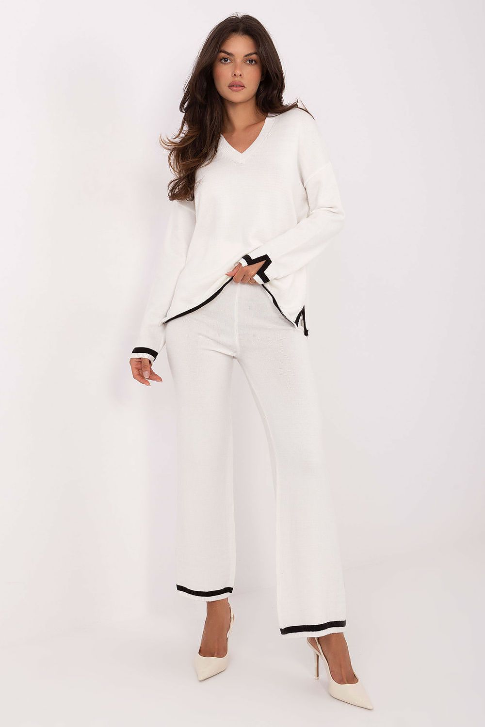 Spodnie Komplet Model IT-KMPL-99062.66 Ecru - Italy Moda