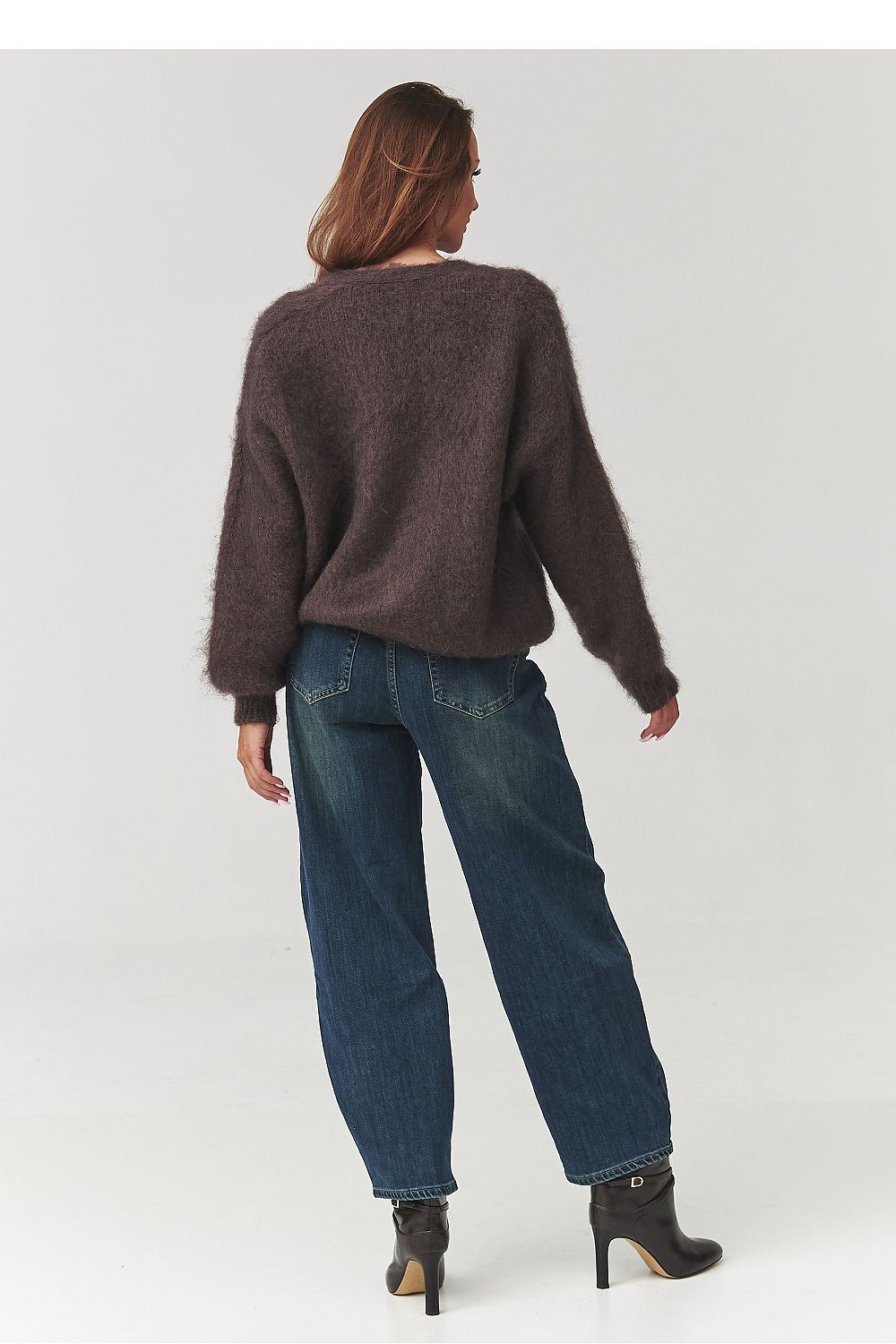 Sweter Damski Model C3 Czekolada - Makadamia