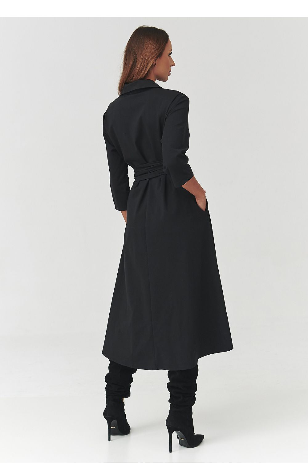 Sukienka Model C9 Black - Makadamia